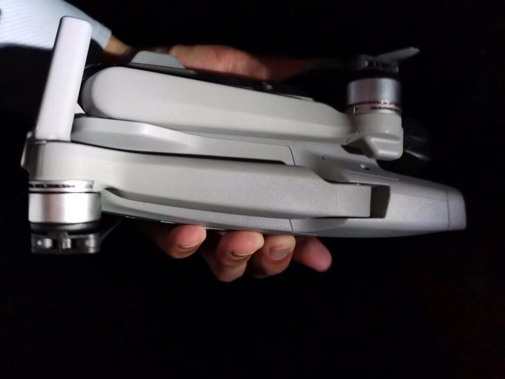 В сети появились фото нового дрона DJI Mavic Air 2 2 В сети появились фото нового дрона DJI Mavic Air 2 -