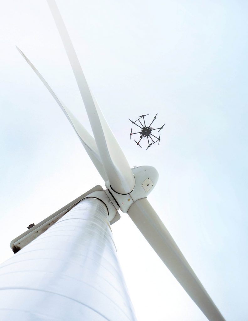Дроны в сфере ветроэнергетики - мониторингтурбин