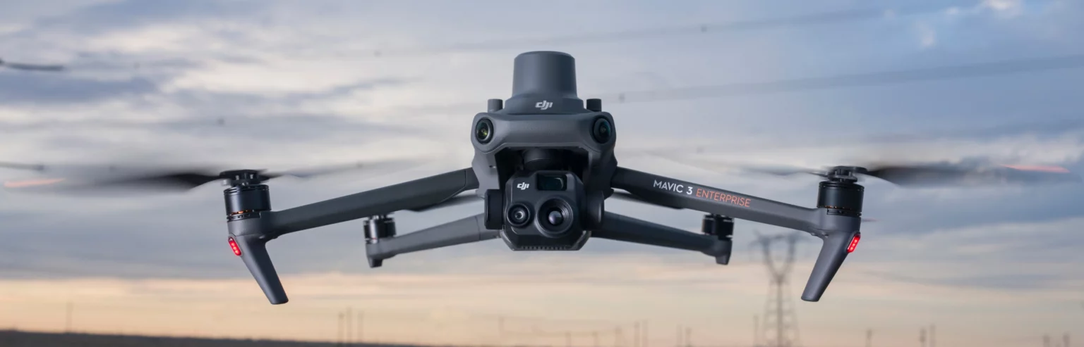 Новая серия портативных беспилотников DJI Mavic 3 Enterprise задает высокий стандарт промышленным дронам