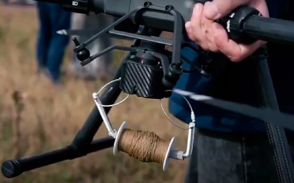 Нестандартное применение дрона DJI Matrice 300 RTK при прокладке линий связи (ВОЛС)