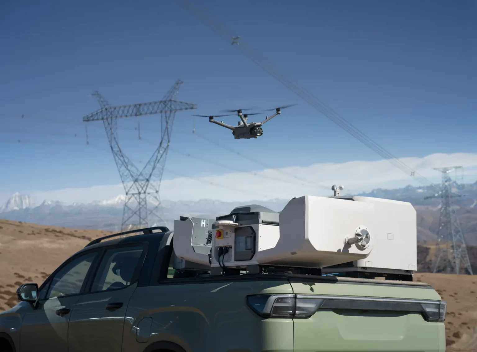 Док-станция DJI Dock 3: дистанционное управление дроном, полеты по расписанию, запуск из автомобиля